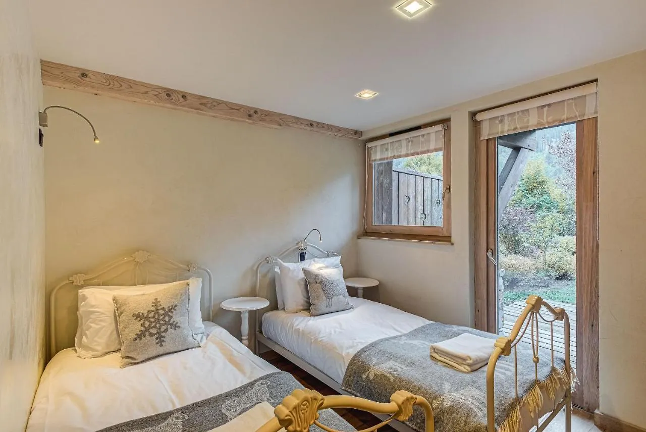 Chalet D'Olivier - Alpes Travel - Les Praz Chamonix France